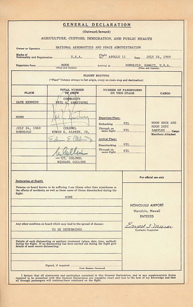 376px-customs_and_immigration_form_signed_by_apollo_11_astronauts_after_returning_from_the_moon